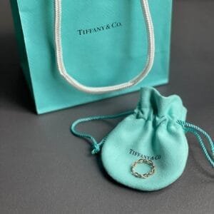 TIFFANY & CO