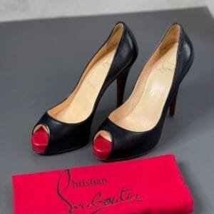 LOUBOUTIN