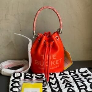 MARC JACOBS