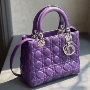 CHRISTIAN DIOR