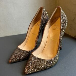 LOUBOUTIN